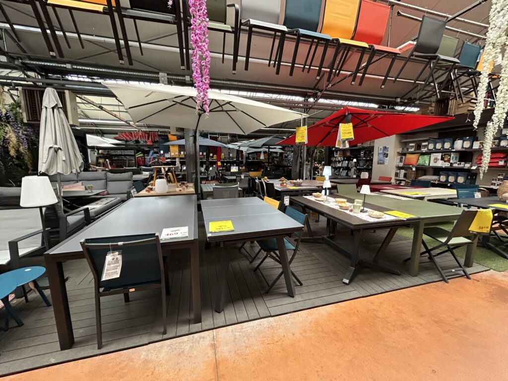 Où acheter une table de jardin en Savoie ?