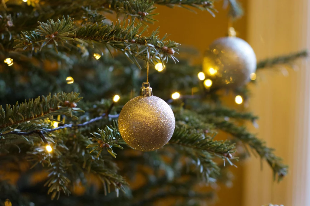 Sapin naturel ou artificiel : les avantages et inconvénients